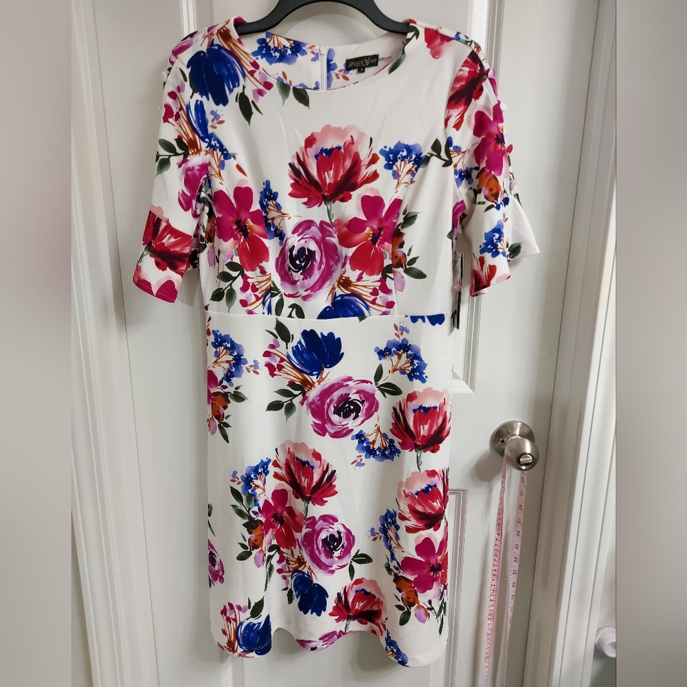 NWT Women's Peach Velvet Beautiful floral dress